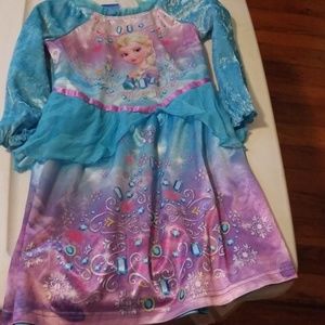 Frozen nightgown